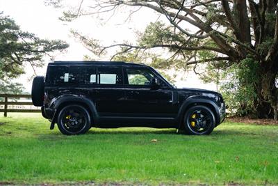 2023 Land Rover Defender - Thumbnail