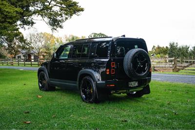 2023 Land Rover Defender - Thumbnail