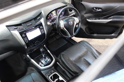 2015 Nissan Navara - Thumbnail