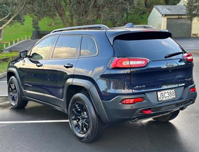 2015 Jeep Cherokee - Thumbnail