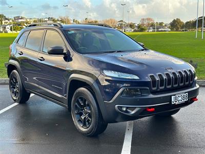 2015 Jeep Cherokee - Thumbnail