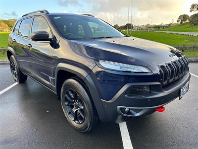 2015 Jeep Cherokee - Thumbnail