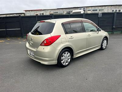 2005 Nissan Tiida - Thumbnail