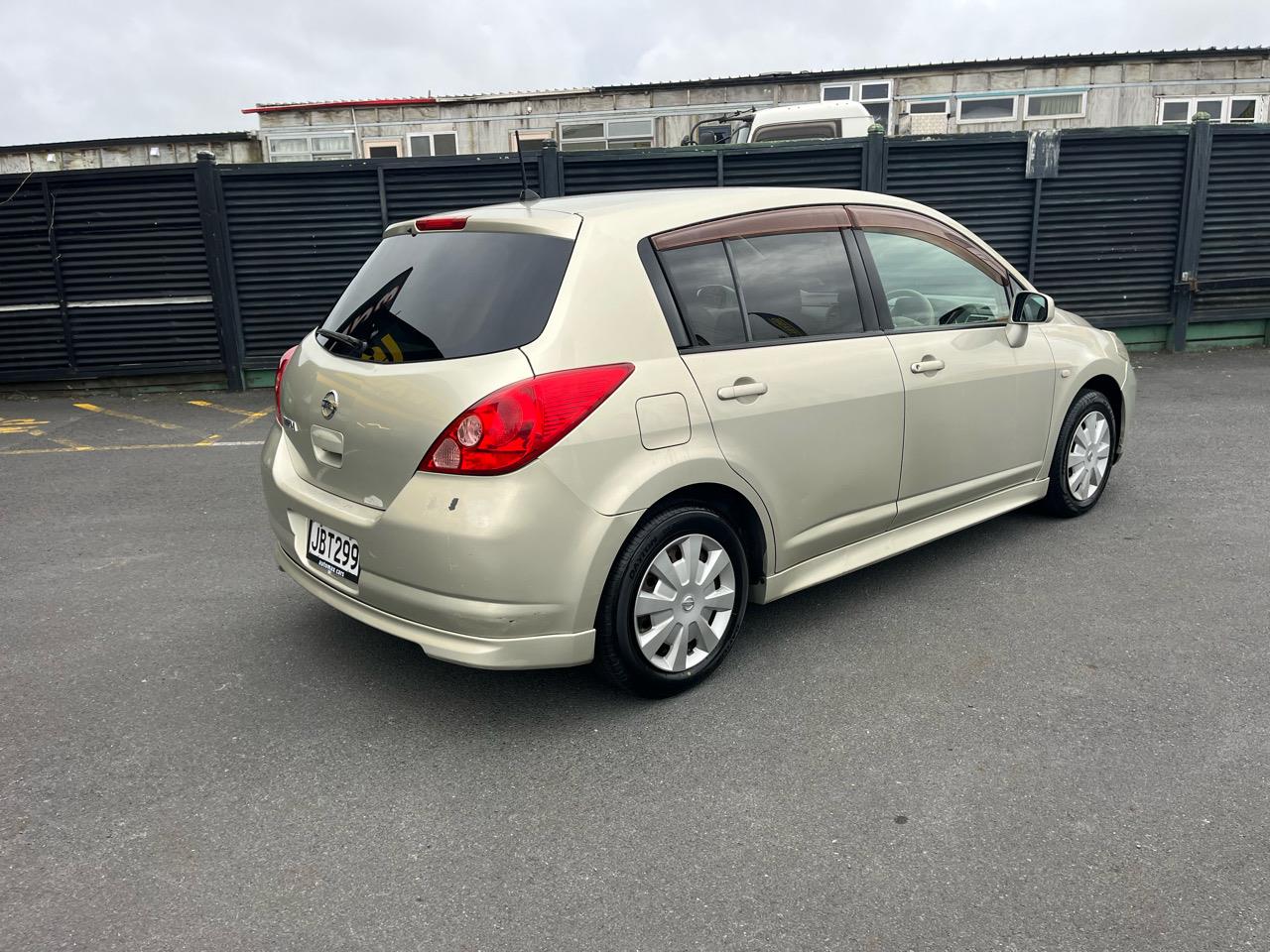 2005 Nissan Tiida