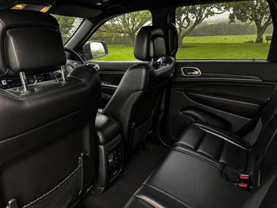 2021 Jeep GRAND CHEROKEE - Thumbnail