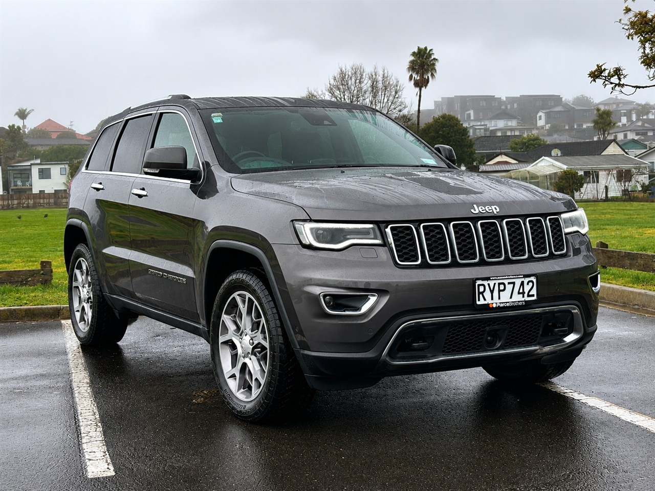 2021 Jeep GRAND CHEROKEE