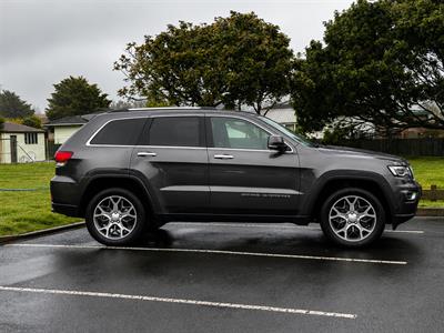2021 Jeep GRAND CHEROKEE - Thumbnail