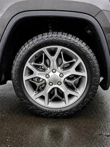 2021 Jeep GRAND CHEROKEE - Thumbnail