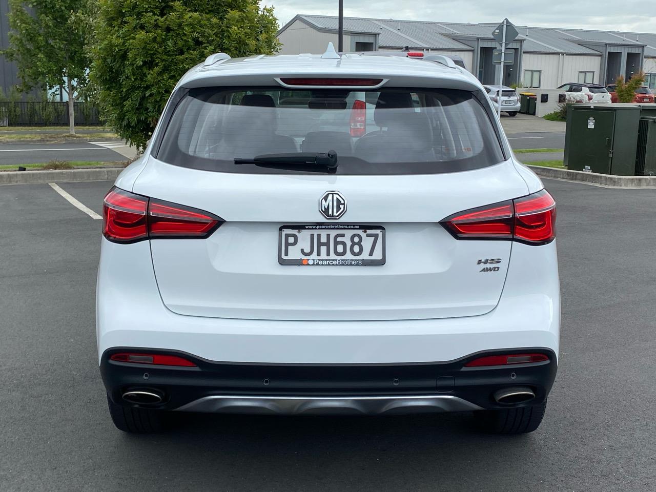2022 MG HS