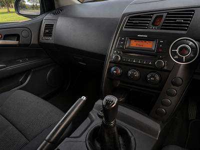 2014 Ssangyong Actyon - Thumbnail