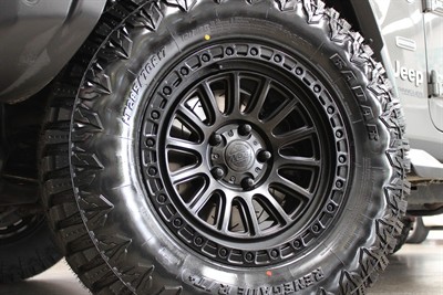 2020 Jeep Wrangler - Thumbnail