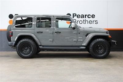 2020 Jeep Wrangler - Thumbnail