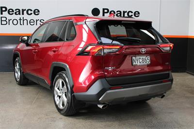 2021 Toyota RAV4 - Thumbnail