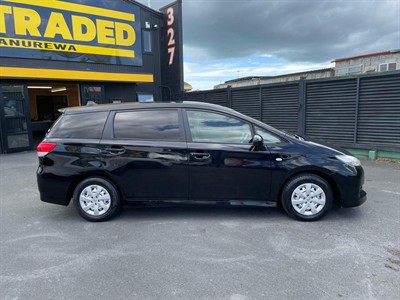 2009 Toyota Wish - Thumbnail