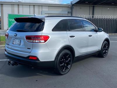2016 Kia Sorento - Thumbnail