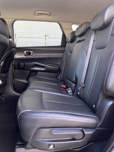 2022 Kia Sorento - Thumbnail