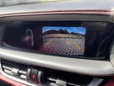 2021 Alfa Romeo Stelvio - Thumbnail