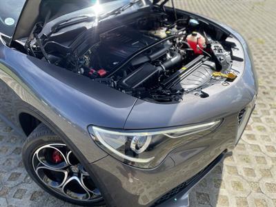 2021 Alfa Romeo Stelvio - Thumbnail