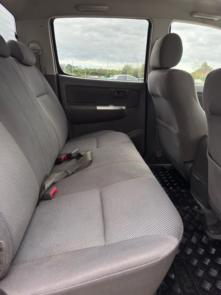 2013 Toyota Hilux
