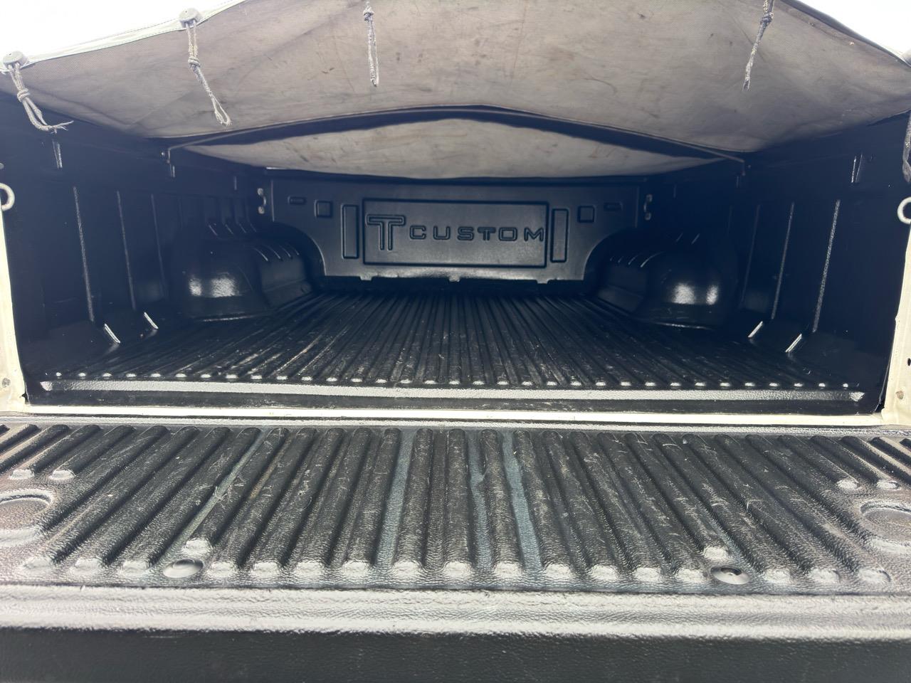 2013 Toyota Hilux