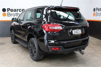 2019 Ford Everest - Thumbnail