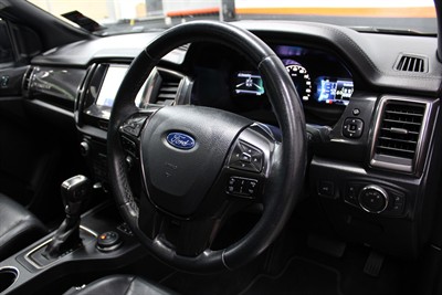 2019 Ford Everest - Thumbnail
