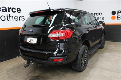 2019 Ford Everest - Thumbnail