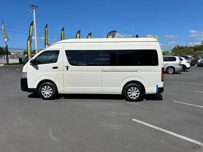 2013 Toyota Hiace - Thumbnail