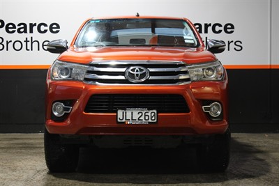 2015 Toyota Hilux - Thumbnail