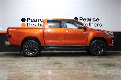 2015 Toyota Hilux - Thumbnail