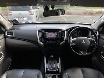 2017 Mitsubishi Triton - Thumbnail
