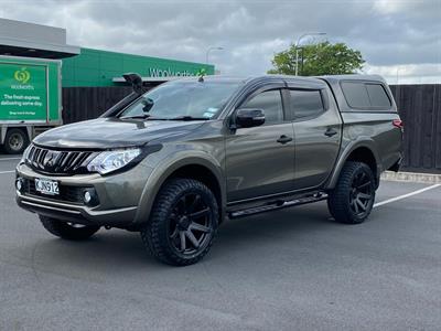 2017 Mitsubishi Triton - Thumbnail