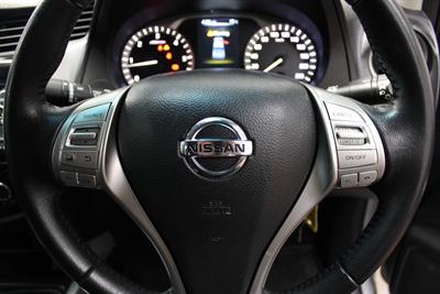 2018 Nissan Navara - Thumbnail
