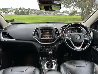 2017 Jeep Cherokee - Thumbnail