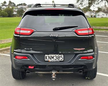 2017 Jeep Cherokee - Thumbnail