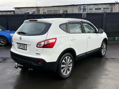 2012 Nissan Qashqai - Thumbnail
