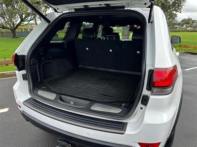 2018 Jeep GRAND CHEROKEE - Thumbnail