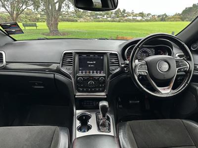 2018 Jeep GRAND CHEROKEE - Thumbnail