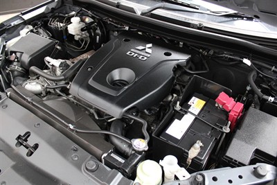 2019 Mitsubishi Triton - Thumbnail