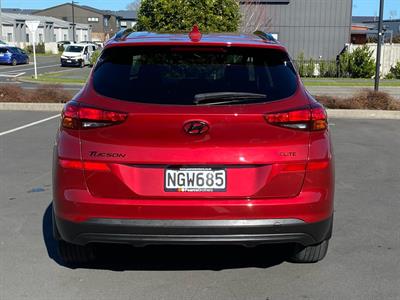 2021 Hyundai TUCSON - Thumbnail