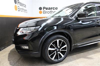 2017 Nissan X-Trail - Thumbnail