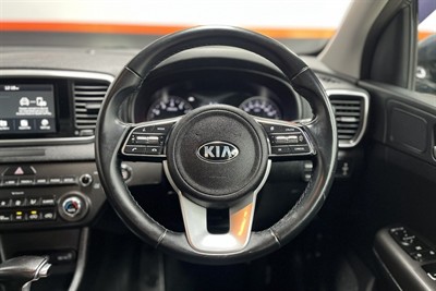 2020 Kia Sportage - Thumbnail