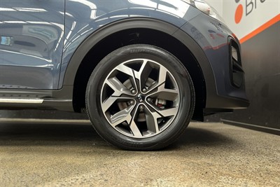 2020 Kia Sportage - Thumbnail