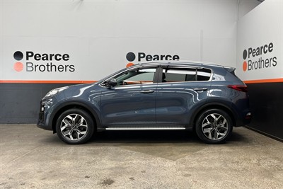 2020 Kia Sportage - Thumbnail