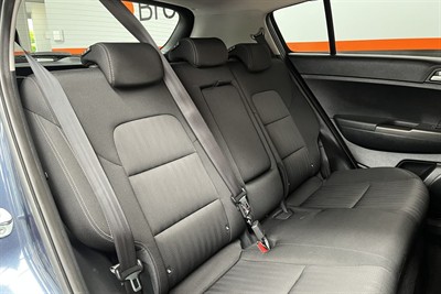 2020 Kia Sportage - Thumbnail