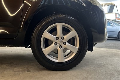 2009 Toyota Vanguard - Thumbnail