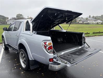 2012 Mitsubishi Triton - Thumbnail