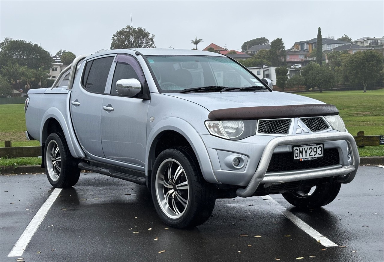 2012 Mitsubishi Triton