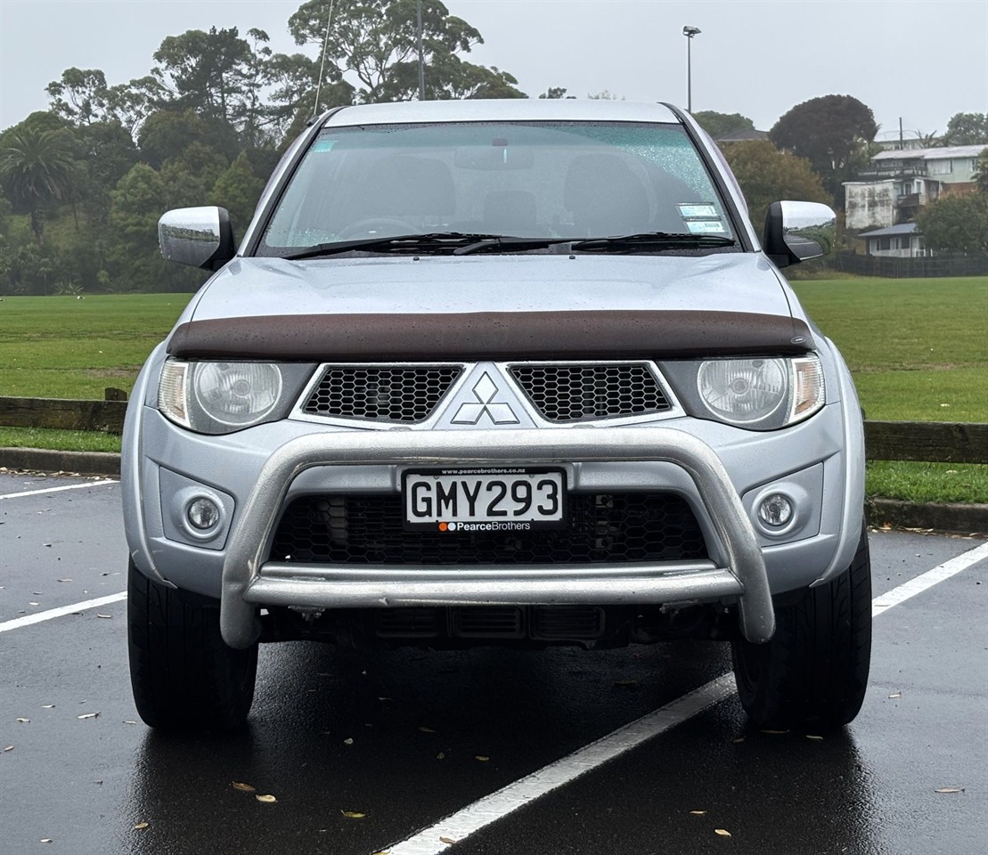 2012 Mitsubishi Triton