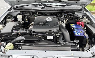 2012 Mitsubishi Triton - Thumbnail